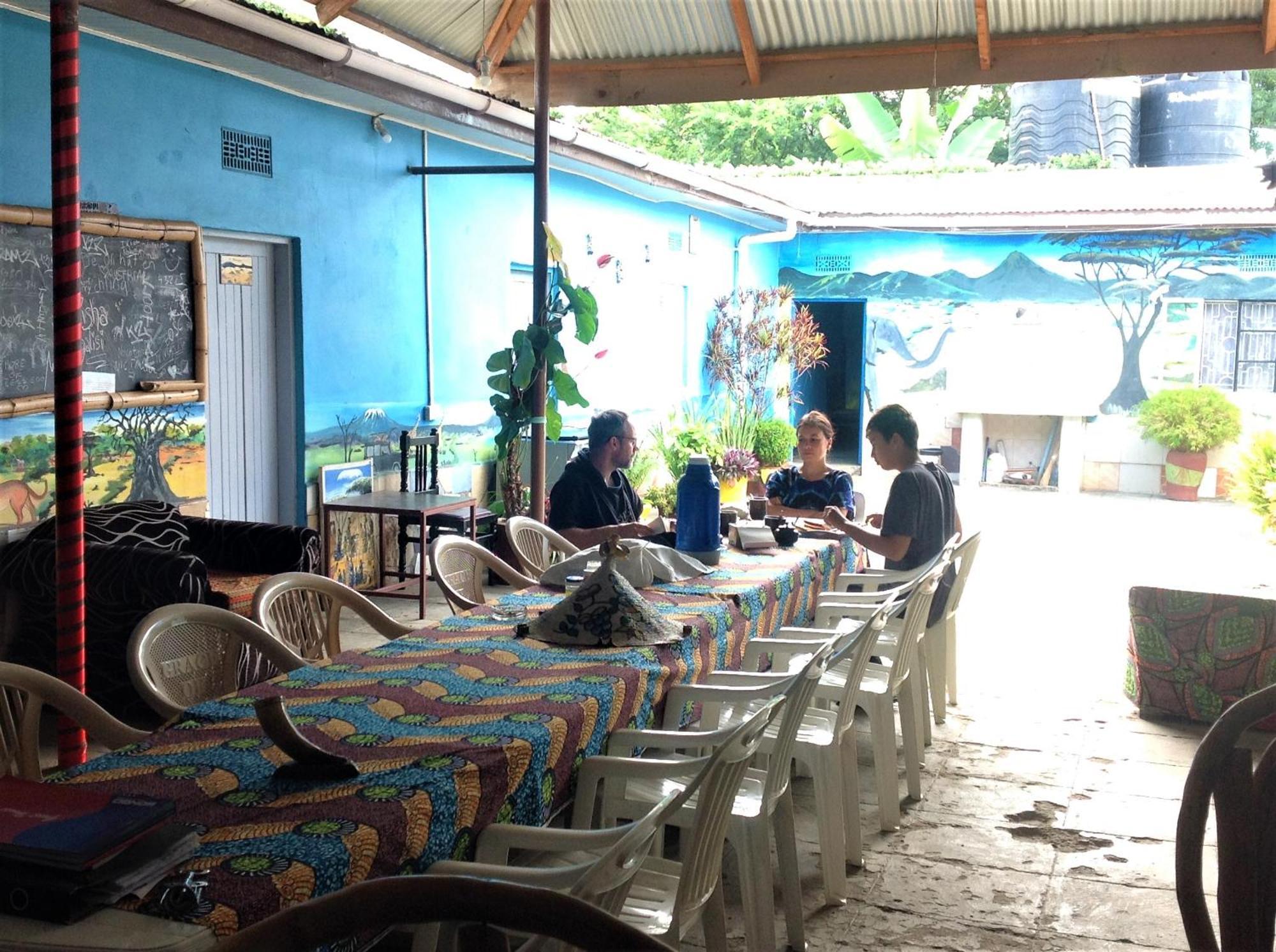 First Point Arusha Hostel Ngoại thất bức ảnh