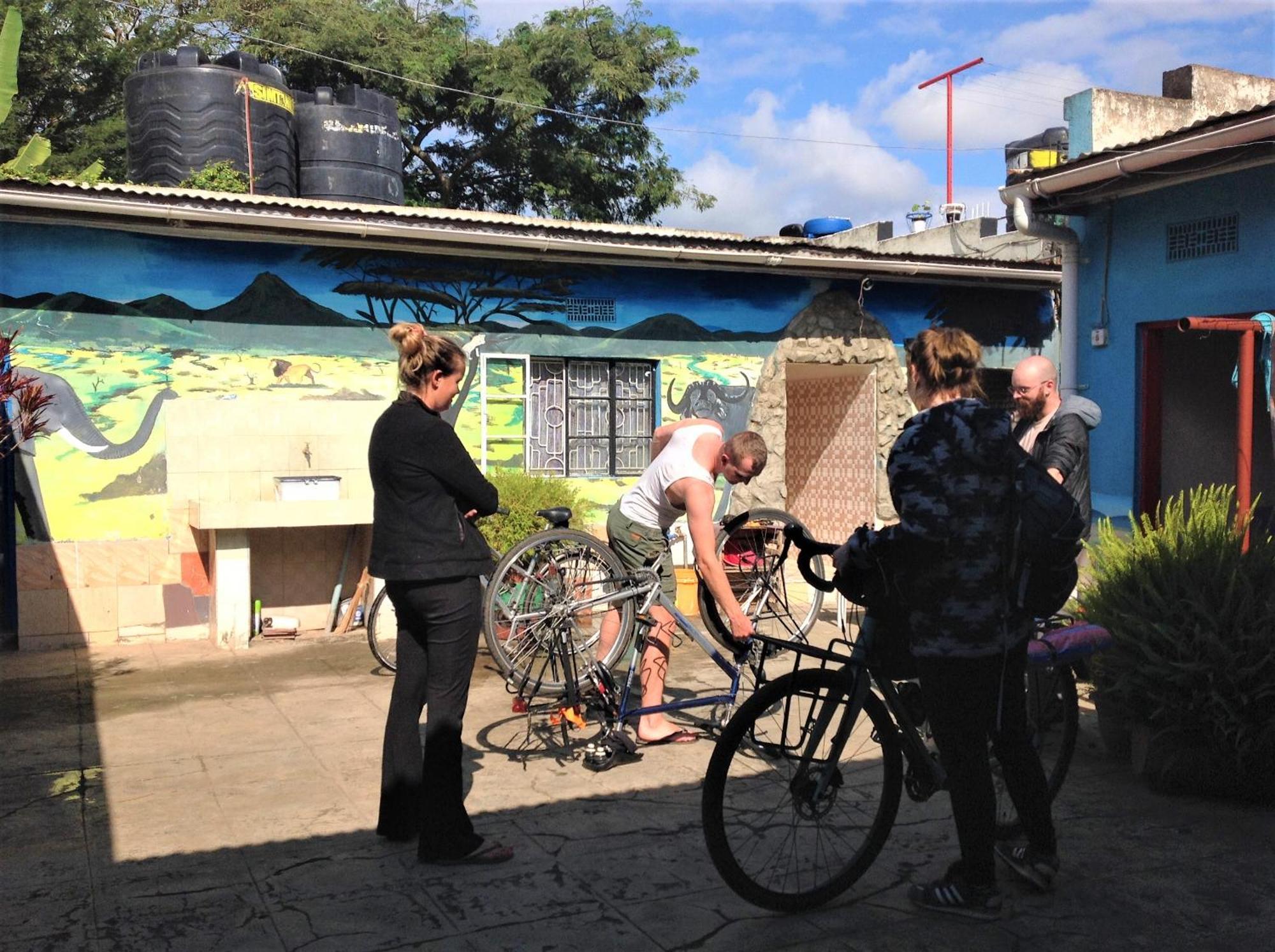 First Point Arusha Hostel Ngoại thất bức ảnh
