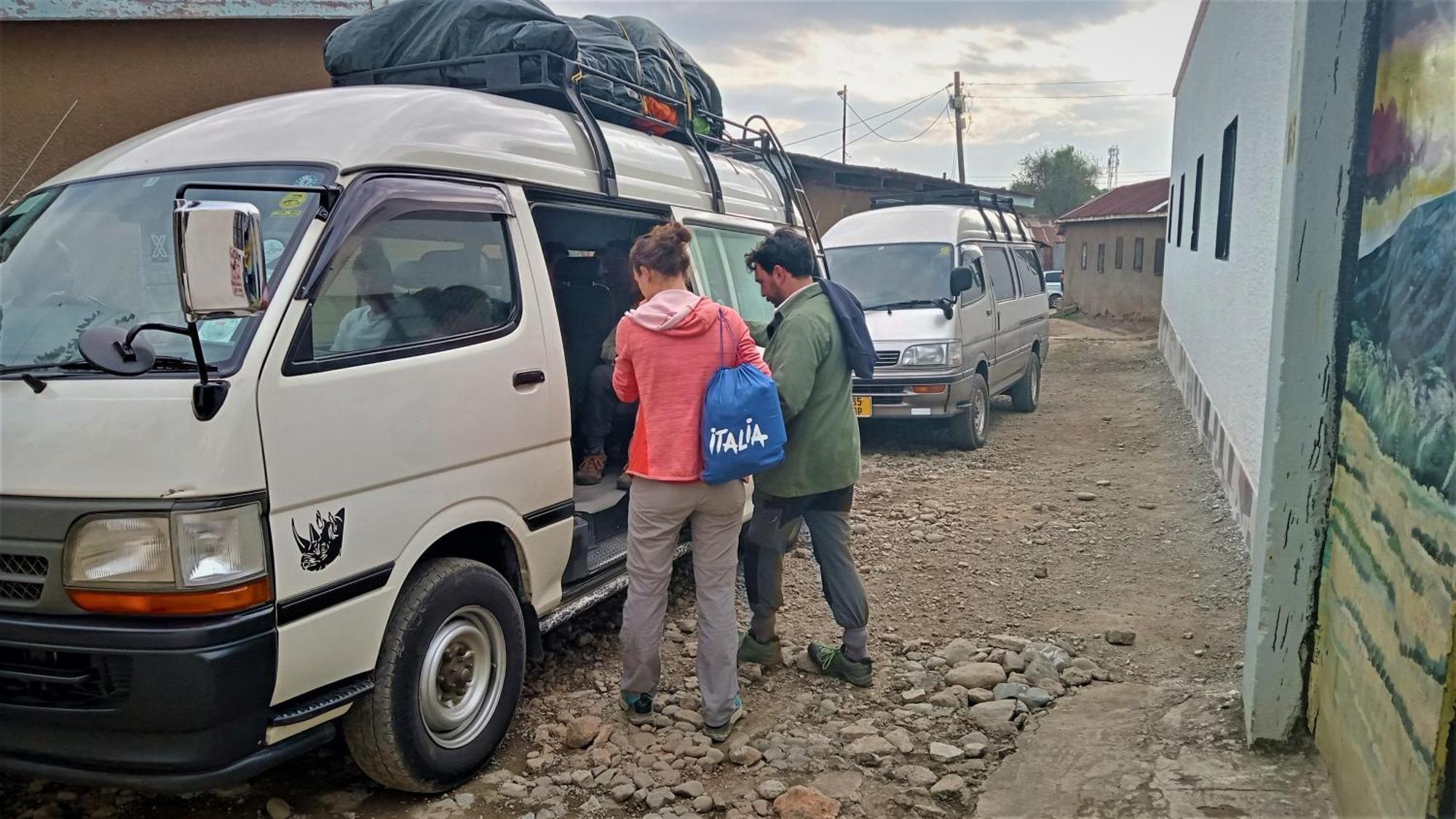 First Point Arusha Hostel Ngoại thất bức ảnh